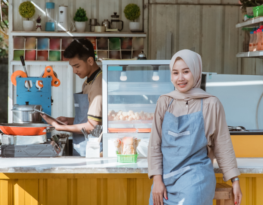 image of arab woman small business